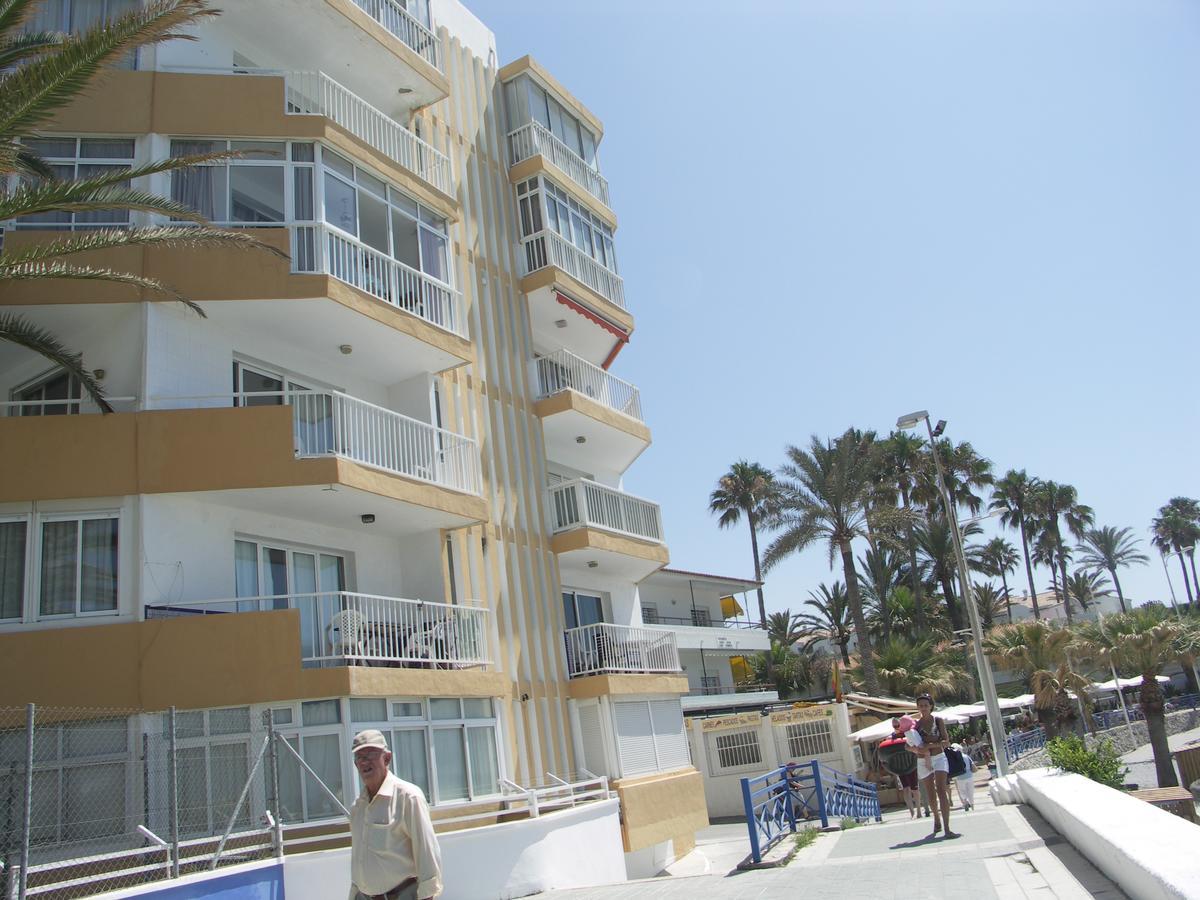 Apartamentos Lual Torrecilla Нерха Екстериор снимка